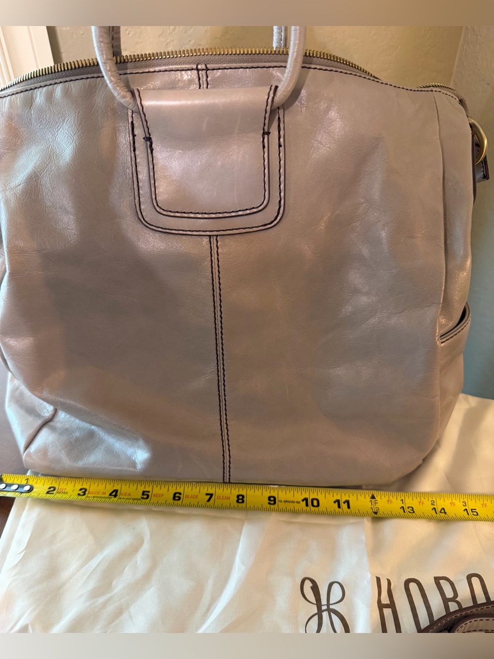 HOBO Beautiful Driftwood shade Leather Tote with Matching Clutch - Picture 7 of 16